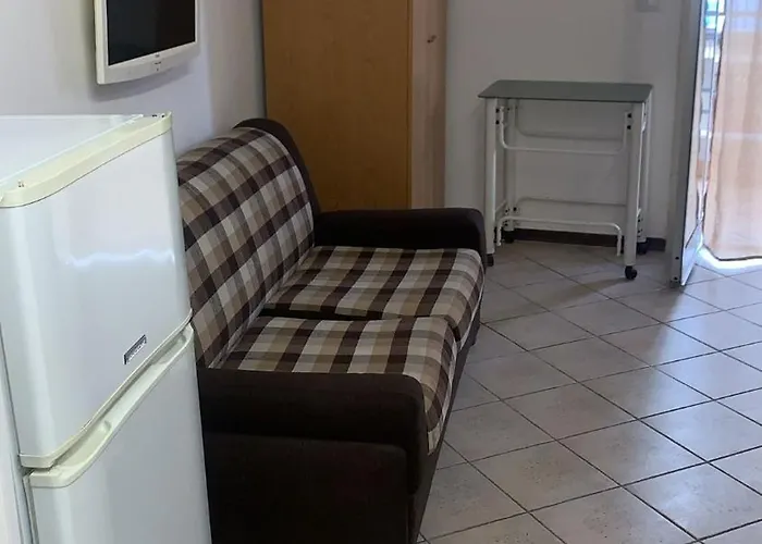 Rosal Schiso ジャルディーニ・ナクソス