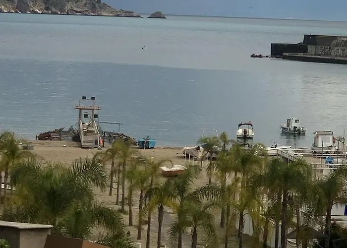 アパート Rosal Schiso